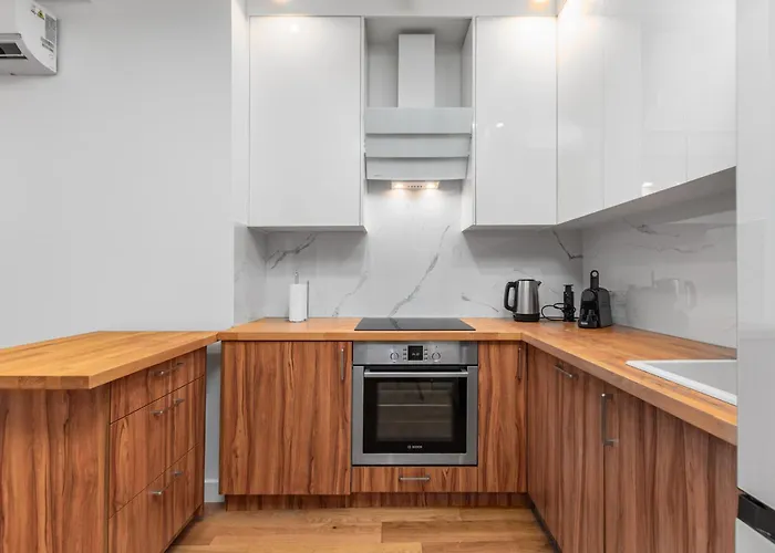 Marszałkowska 28 By Your Freedom *