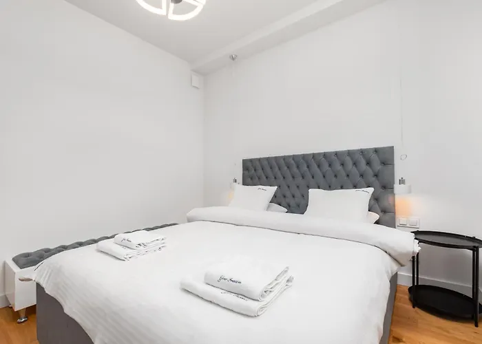 Marszałkowska 28 By Your Freedom *